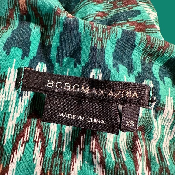 BCBGMaxAzria Green Chevron / Ikat Print Twist Front Tie-Around Sleeveless Top XS - Picture 2 of 10